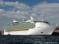 NAVIGATOR OF THE SEAS 