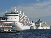 Cruise ships in Karaköy